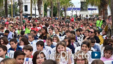 Disfruta de la mágica interpretación del 'Fuego Fatuo' de Falla por más de mil escolares de Cádiz