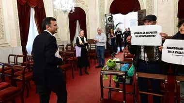 Denuncian al Ayuntamiento de Cádiz ante el Defensor del Pueblo por la desatención a las personas sin hogar