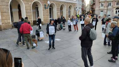 Convocan un minuto de silencio por la última muerte de una persona sin hogar en Cádiz