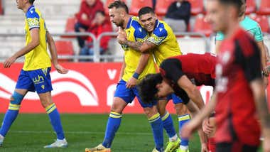 La crónica de Vera Luque del Mirandés-Cádiz CF (2-2): El placebo de la filigrana