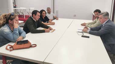 Apoyo del PSOE al personal de los servicios técnicos del IMD de Cádiz