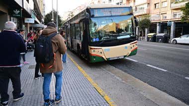 Adelante llevará al Pleno que el precio del autobús en Cádiz no suba en 2025