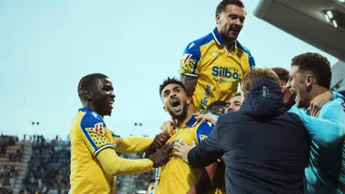 Chris Ramos le da la victoria al Cádiz CF en un partido soso y plano