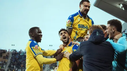 Chris Ramos le da la victoria al Cádiz CF en un partido soso y plano