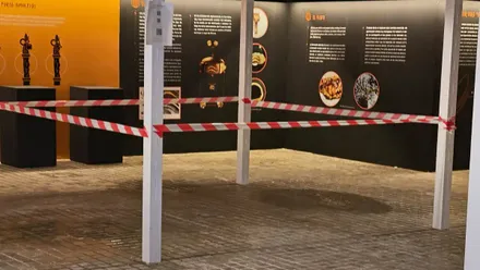 Imagen del espacio entrecatedrales con una zona acordonada.