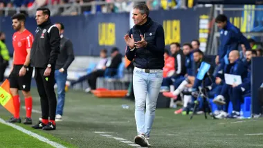 El Cádiz CF refuerza su defensa con un central que llega de Primera RFEF