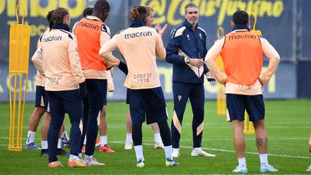 El Cádiz CF comienza ante el Albacete la era Garitano obligado a enderezar el rumbo