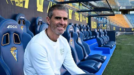 La crónica de Vera Luque del Elche CF-Cádiz CF (2-1): Queridos Reyes Magos: un sargento de hierro, please