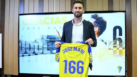 Emoción y agradecimiento en el adiós del Jose Mari futbolista