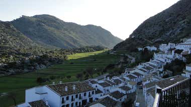 El frío del invierno se adelanta en Cádiz aunque las nevadas en la Sierra se hacen esperar