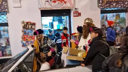 Los Reyes Magos adelantan al viernes y la mañana del sábado sus visitas a los barrios de Cádiz: nuevos horarios y recorridos