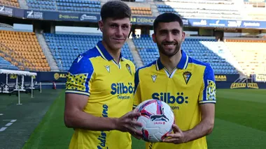El Cádiz CF presenta a sus primeros refuerzos del mercado de invierno
