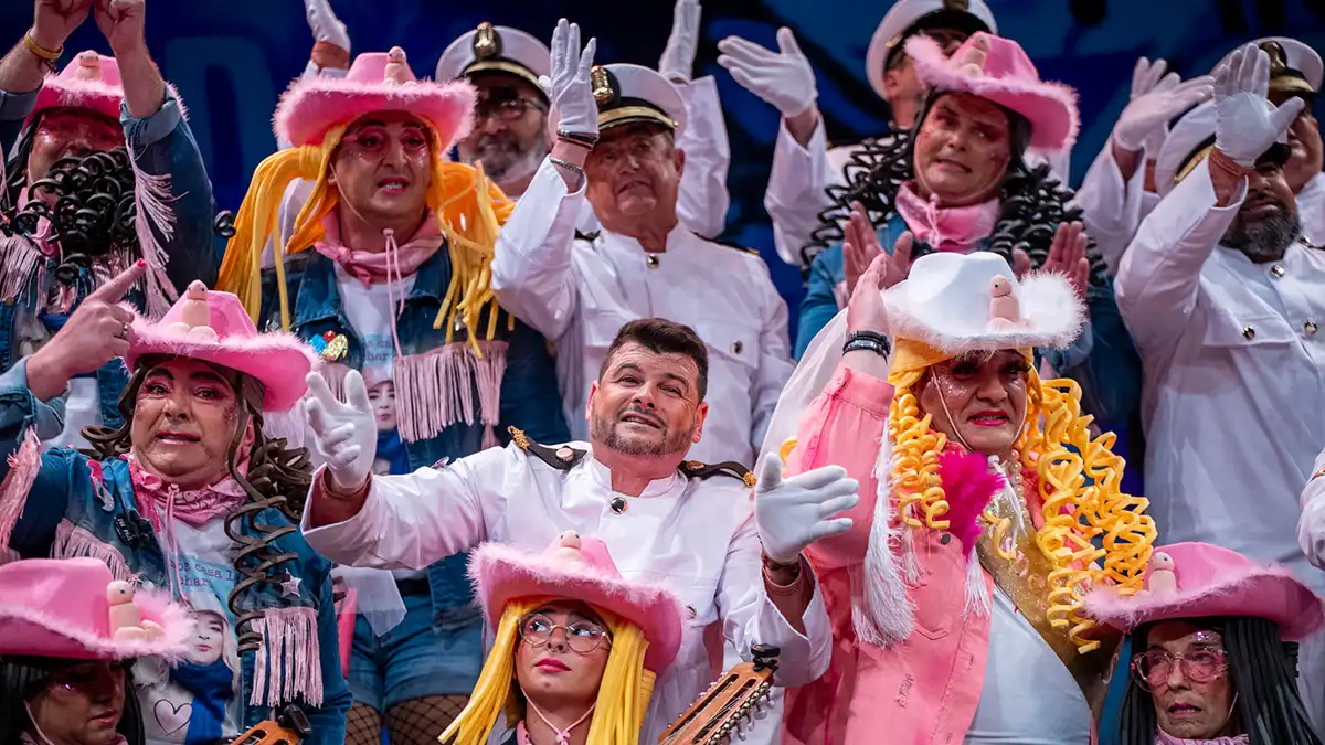 El coro 'Este coro es la polla' en el Gran Teatro Falla