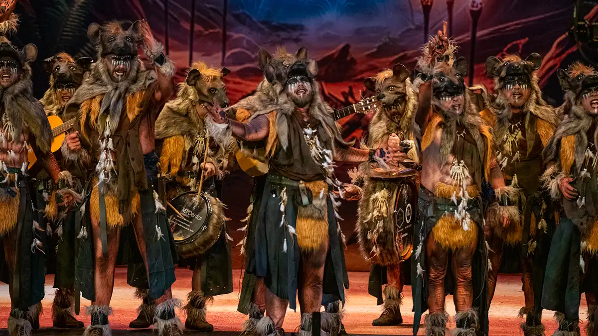 La comparsa 'Luna llena' en el Gran Teatro Falla