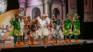 La chirigota 'Los cagones' en el Gran Teatro Falla