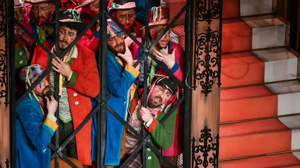 La chirigota 'Al Cielo con el' en el Gran Teatro Falla