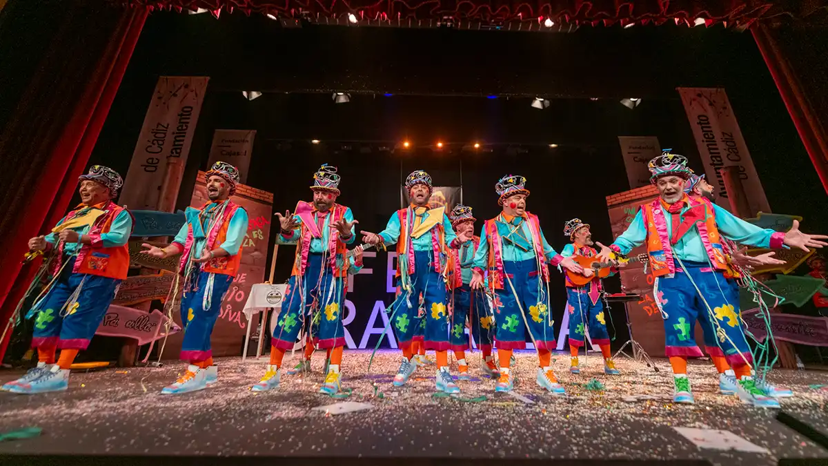 La chirigota ' Los que van a cantar te la sudan (los disléxicos)' en el Gran Teatro Falla
