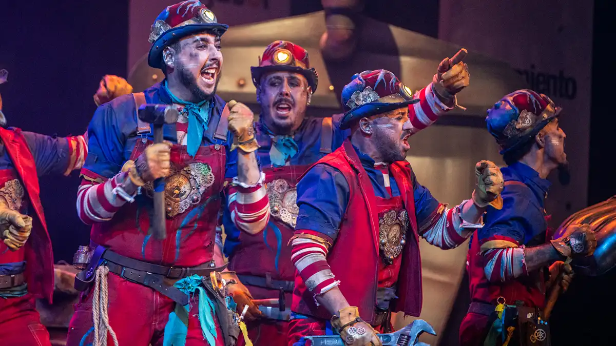 La comparsa 'El corazón de Cádiz' en el Gran Teatro Falla