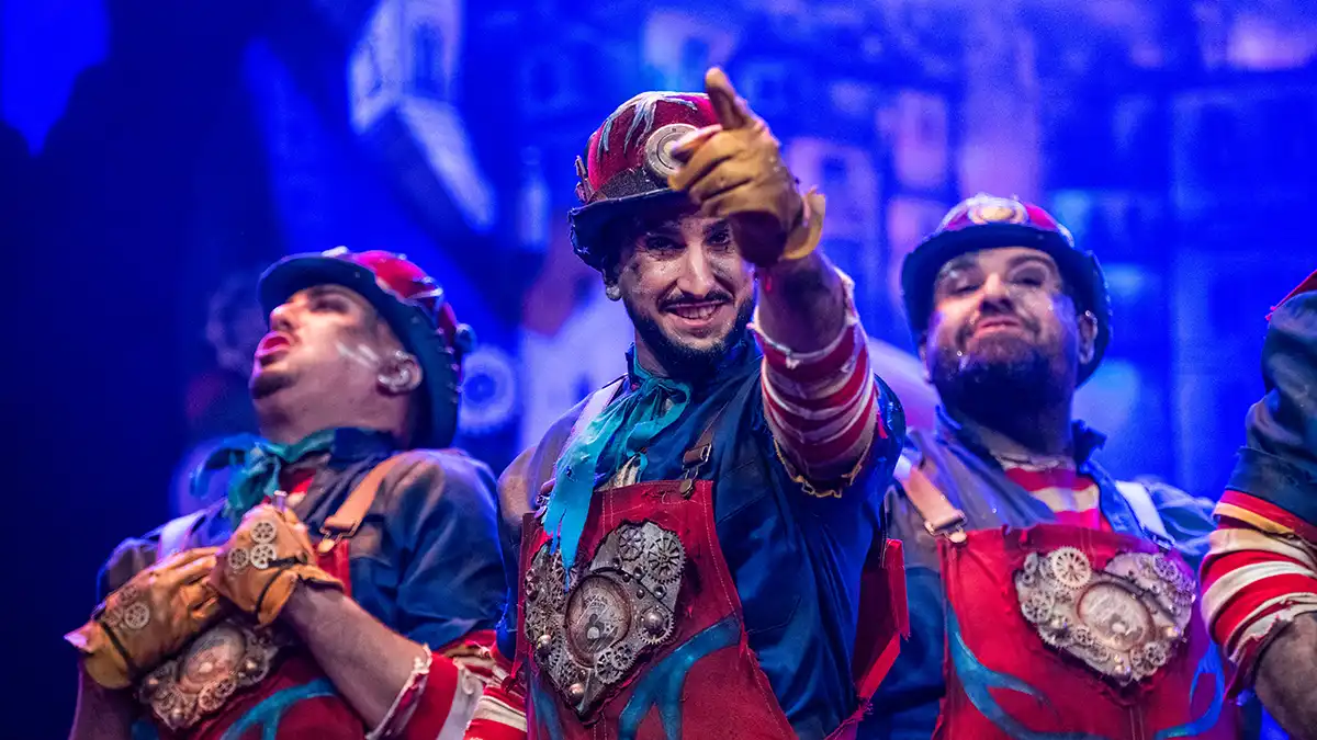 'La resistencia' no tuvo reparos en sus letras en una entretenida primera sesión de semifinales del COAC 2025