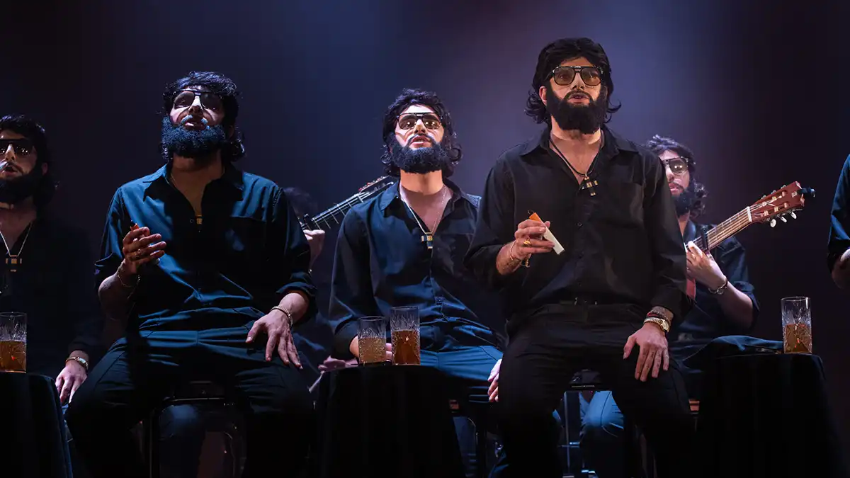 La chirigota 'Comparsa Los calaíta (fuimos a por tabaco) una chirigota de toda la vida' en el Gran Teatro Falla