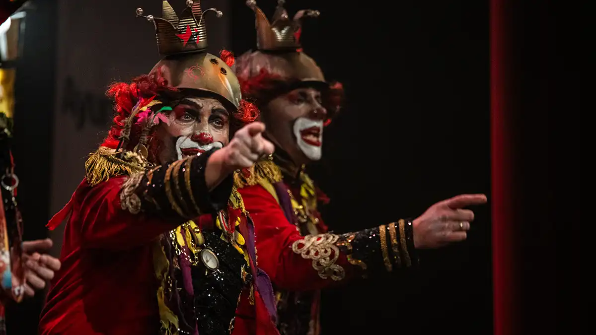 'La resistencia' no tuvo reparos en sus letras en una entretenida primera sesión de semifinales del COAC 2025