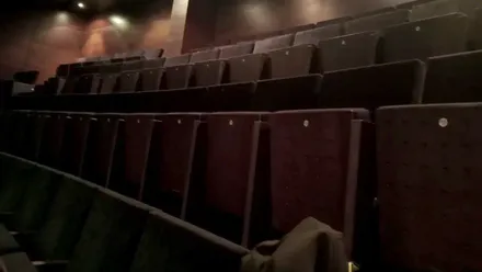 Butacas vacías en el inicio del concurso de romanceros tras la polémica por las entradas