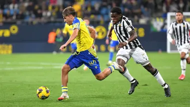 El Cádiz CF alarga su racha, pero deja dudas