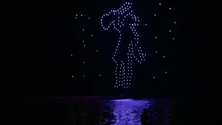 3.500 euros por minuto para un espectáculo repetido de drones: otra apuesta de Carnaval del Ayuntamiento de Cádiz