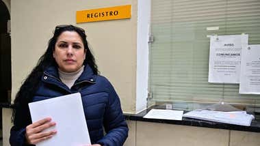 El Ayuntamiento de Cádiz le pide tiempo a Tamara Manzano, pero sigue adelante su desahucio del piso de Procasa