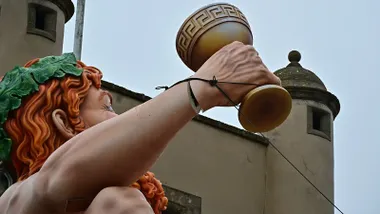 El PSOE critica la desorganización y el gasto en el Carnaval de Cádiz 2025