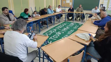 Marea Verde y colectivos de Cádiz se encadenarán al Colegio Adolfo de Castro en defensa de la educación pública