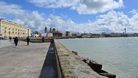 Cádiz alcanzará el nivel naranja por rayos ultravioleta tras el paso de Martinho