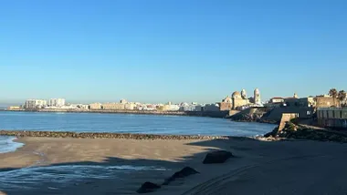 El último fin de semana de marzo será el primero primaveral en Cádiz… antes de cambios en abril