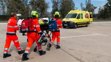 Actuación del 061 en una imagen de archivo