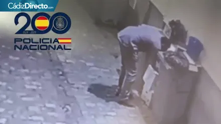 Imagen del detenido presuntamente provocando un incendio.