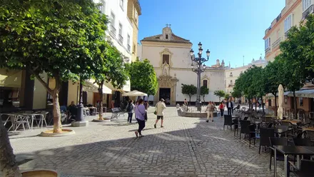 Plaza de San Francisco de Cádiz día claro