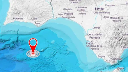 Mapa del sur de España donde está la costa occidental andaluza, el epicentro de terremotos marcado en rojo.