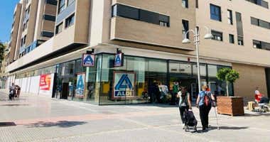 Inaugurado con “superofertas” el nuevo Aldi de la Segunda Aguada en Cádiz