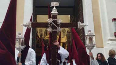 Jesús Caído, Columna y Ecce-Homo salvan un Martes Santo incompleto en Cádiz
