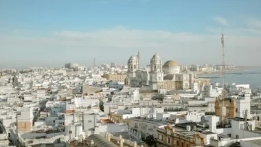 De Cádiz a Portugal: una ruta con sabor ibérico y digital