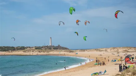 Este faro de la provincia de Cádiz ya no será hotel: el Gobierno lo declara BIC