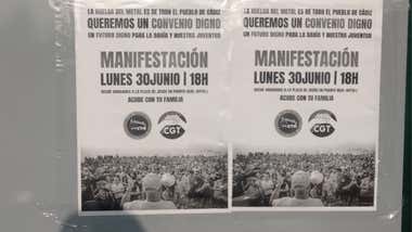 Carteles de la manifestación en favor del metal de este 30 de junio en Puerto Real