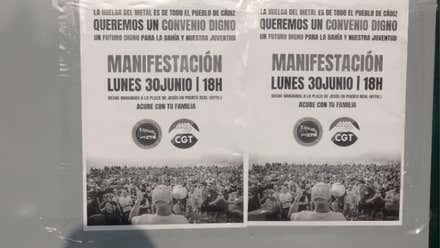 Carteles de la manifestación en favor del metal de este 30 de junio en Puerto Real