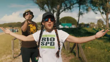 Una imagen del nuevo vídeo de la FRAC con Pepa Ripoll y Karim.