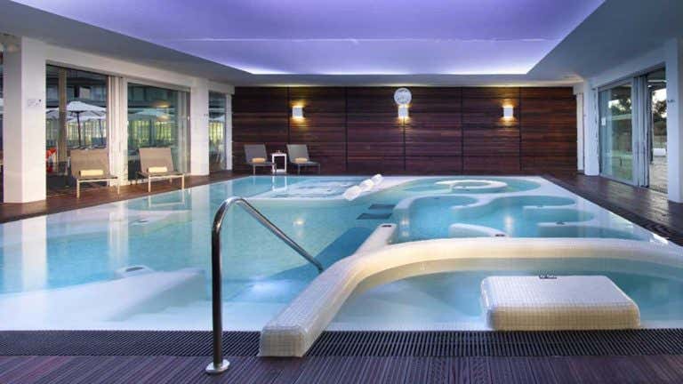 Adapta tus planes a una Semana Santa con lluvia. Ideas de qué hacer en Cádiz mientras llueve