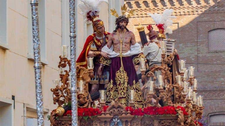 El Despojado se queda finalmente en la Catedral y la Sagrada Cena se vuelve nada más salir