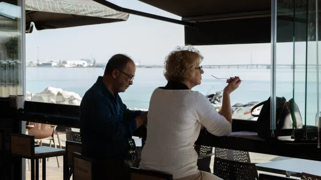 El Navegante: un año de sabor gaditano frente al mar