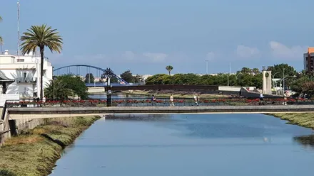 Puentes cruzando el río Iro a su paso por Chiclana.