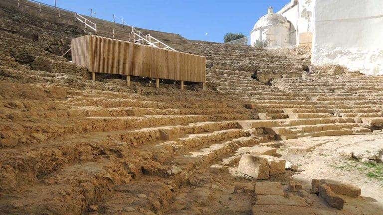 Adapta tus planes a una Semana Santa con lluvia. Ideas de qué hacer en Cádiz mientras llueve