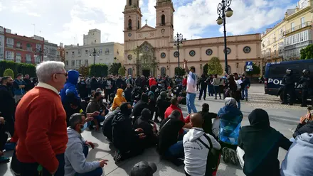 Un momento de una de las movilizaciones de la huelga indefinida del metal en la Plaza de San Antonio de Cádiz en 2021.
